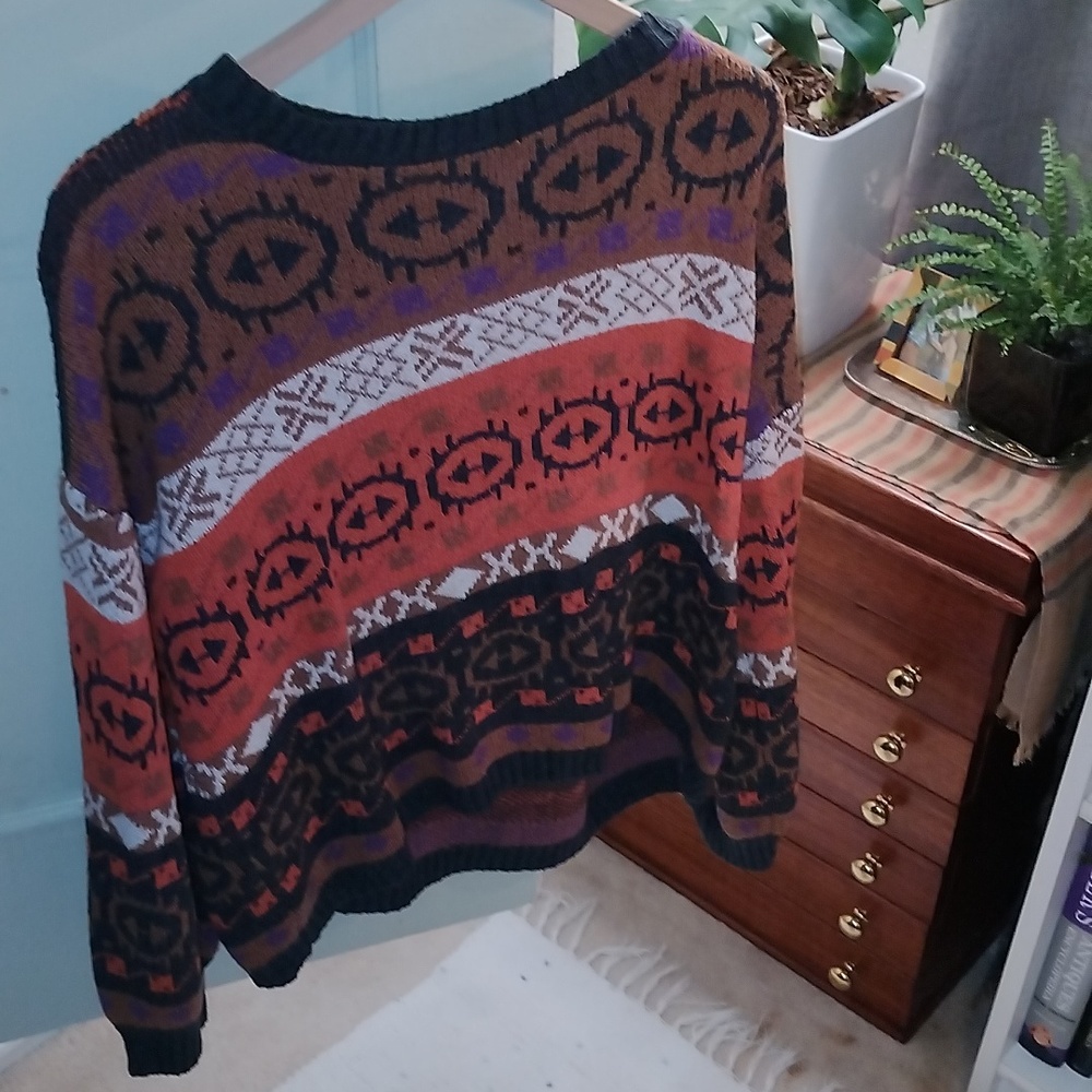 Sweater - Picture 2 of 2